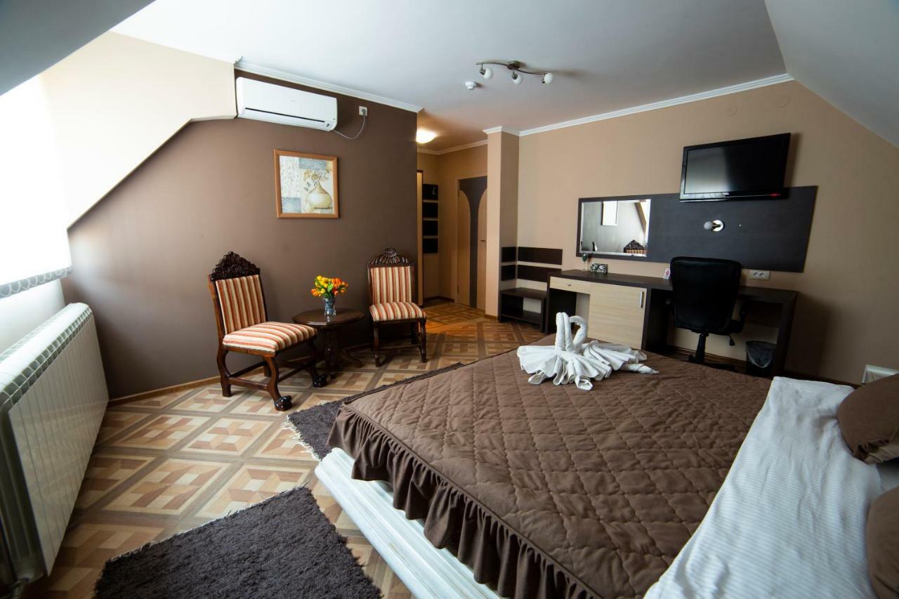 Garni Hotel Lama Kragujevac Bagian luar foto