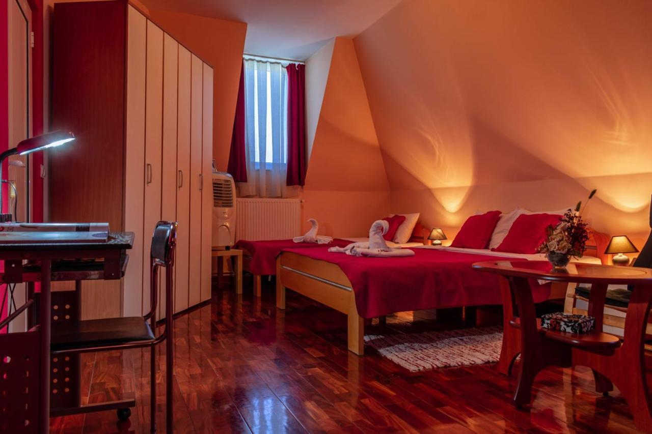 Garni Hotel Lama Kragujevac Bagian luar foto